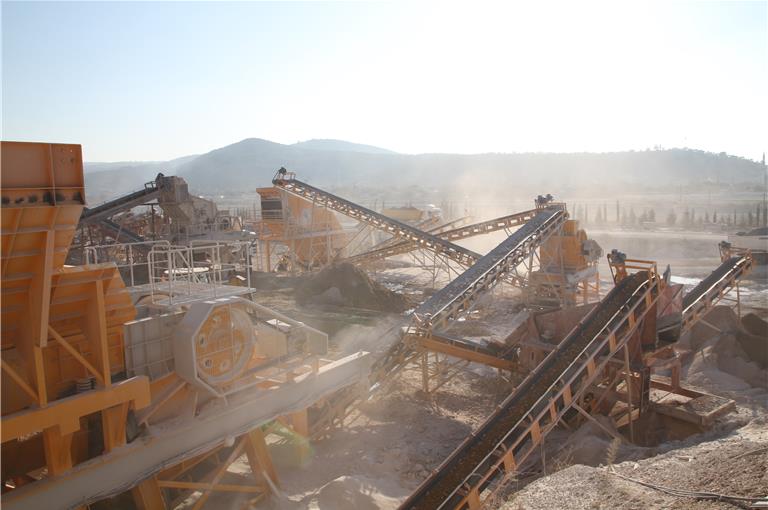 110 Criblage de concassage de pierres - Bergama