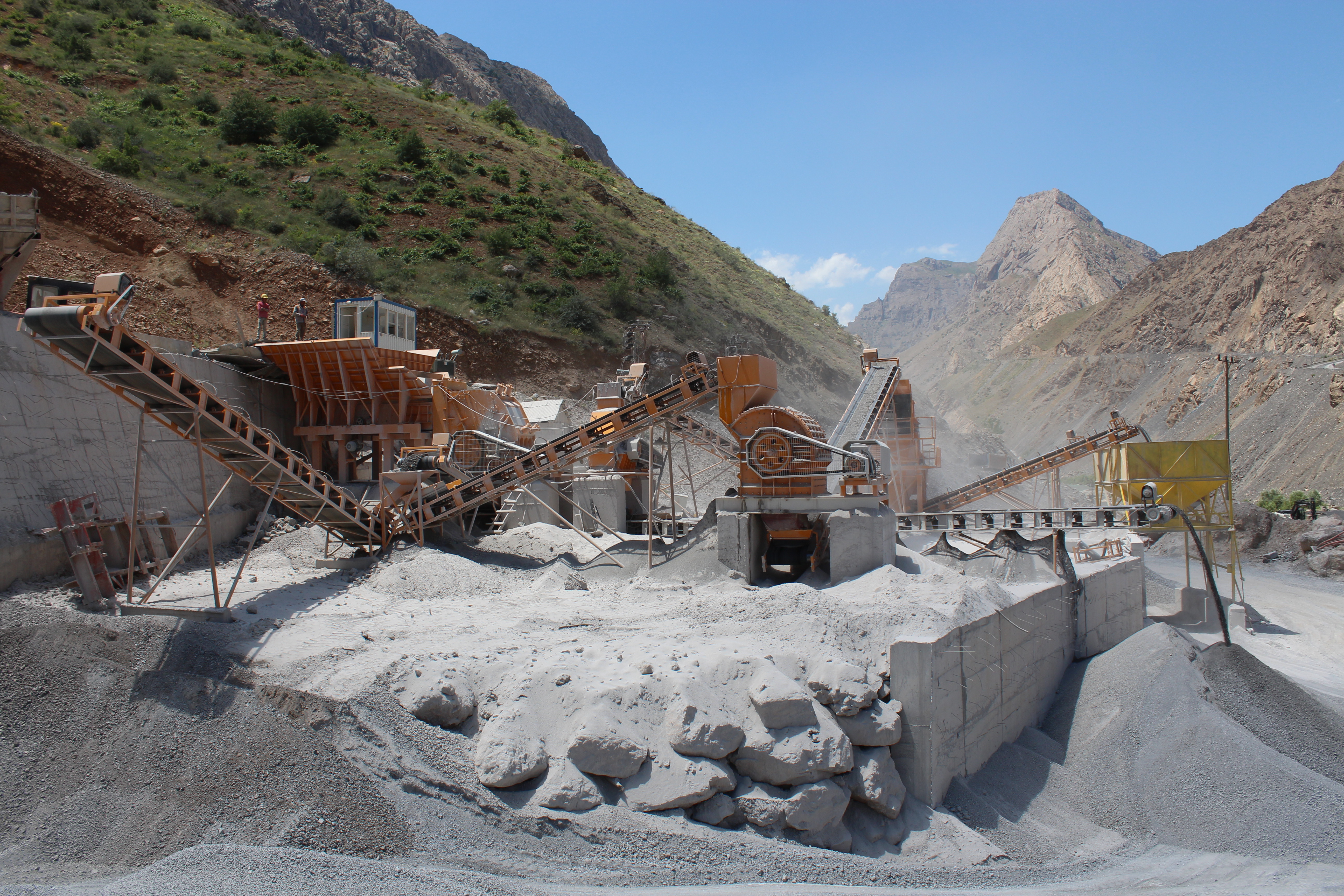 PDK 02 Crushing and Screening Plant 2005 - Hakkari/Türkiye